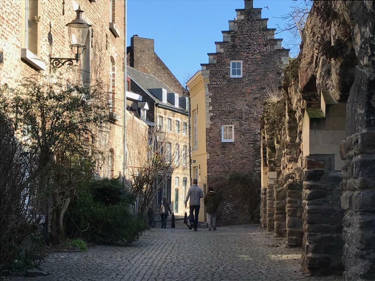 Logis Pastis Hotel Maastricht Exterior foto